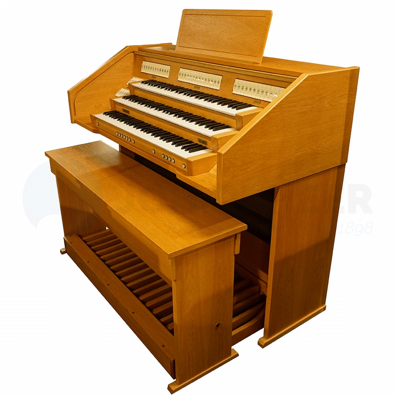 Content D4700 Classic Organ Light Oak - Used 