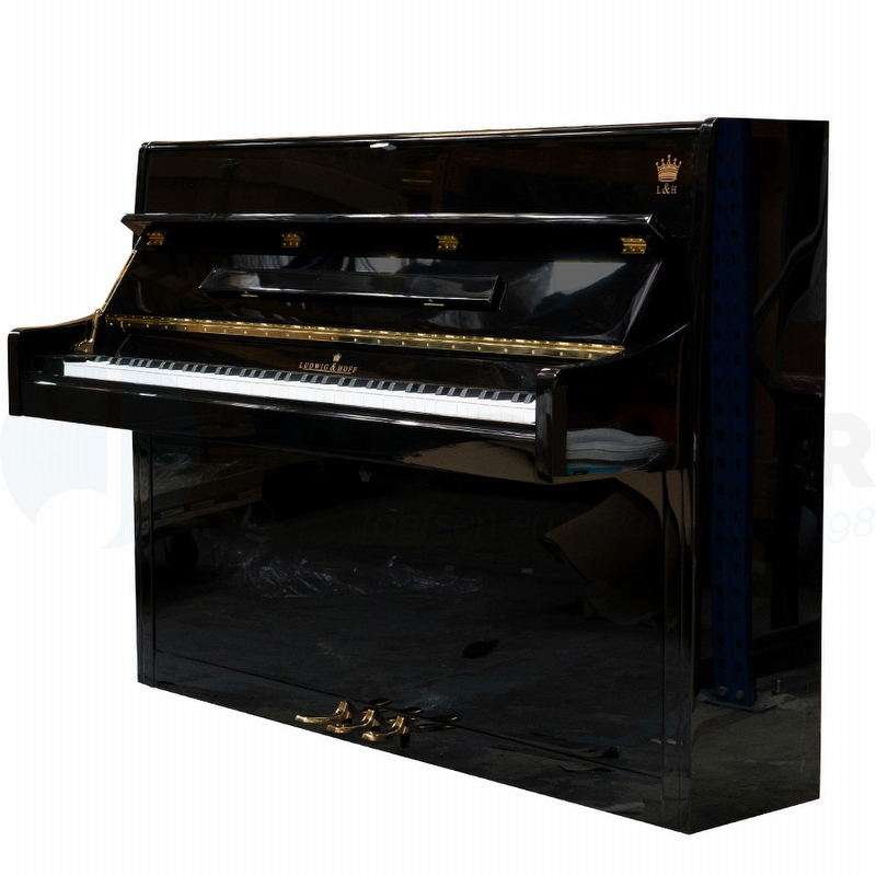 Ludwig & Hoff 109 Piano - Polished Ebony
