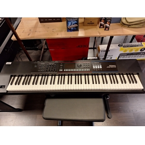 Roland Juno D8 Synthesizer - B-Stock