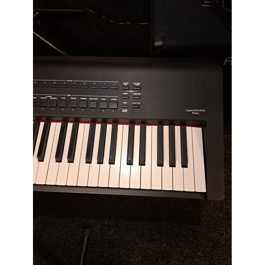 Roland RD800 Synthesizer - Occasion
