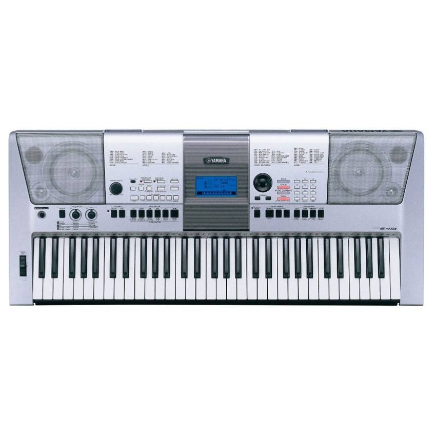 Yamaha PSR-E413 Keyboard Used