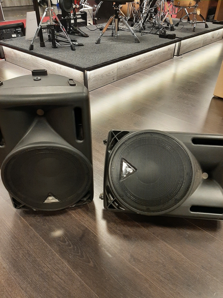 Behringer B212A Aktieve Monitor Set + Statieven