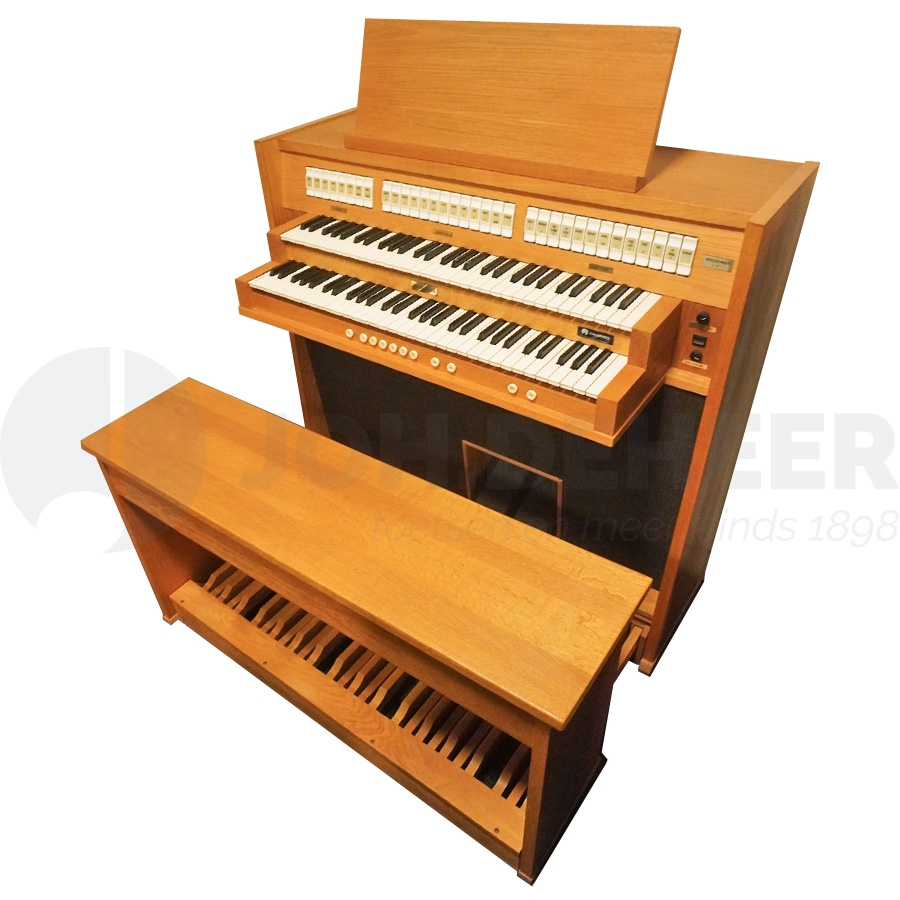Eminent E22 Light Oak - Used Organ