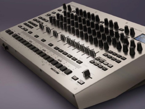 Neu von Roland: der TR-1000 Rhythm Creator