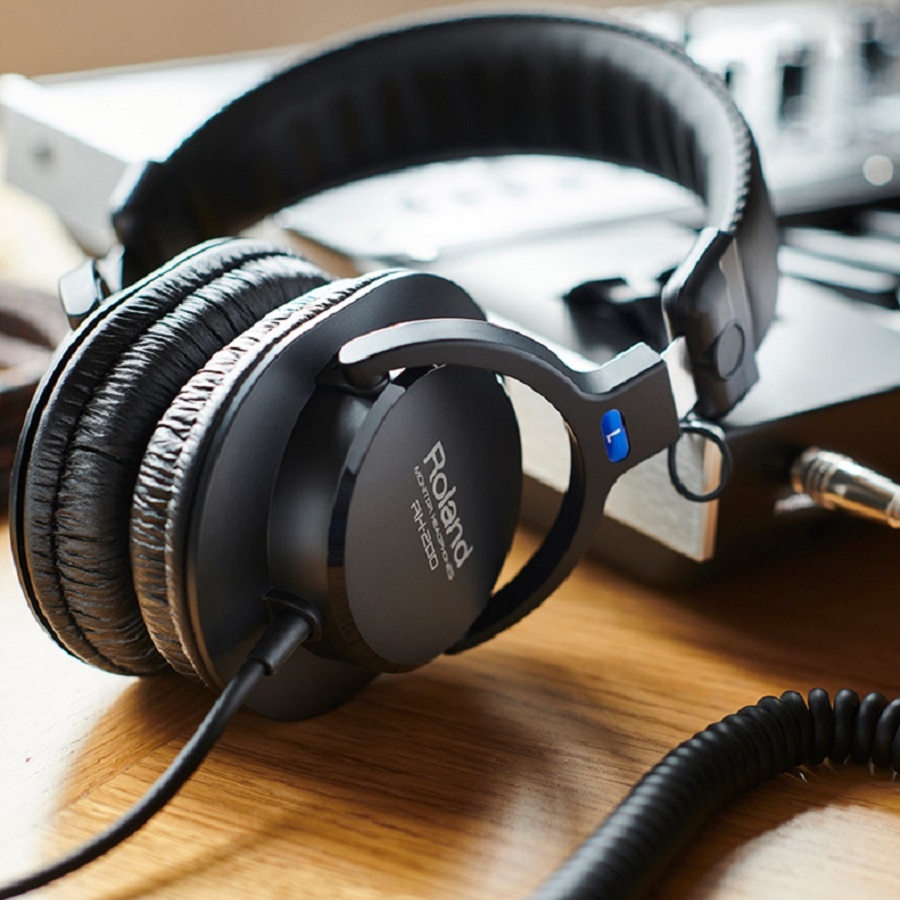 De ideale hoofdtelefoon voor uw orgel - rh-200_content_photo_1