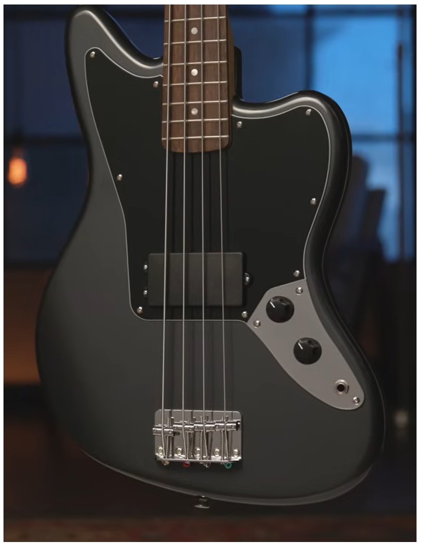 De Squier Basgitaren - squierbas1