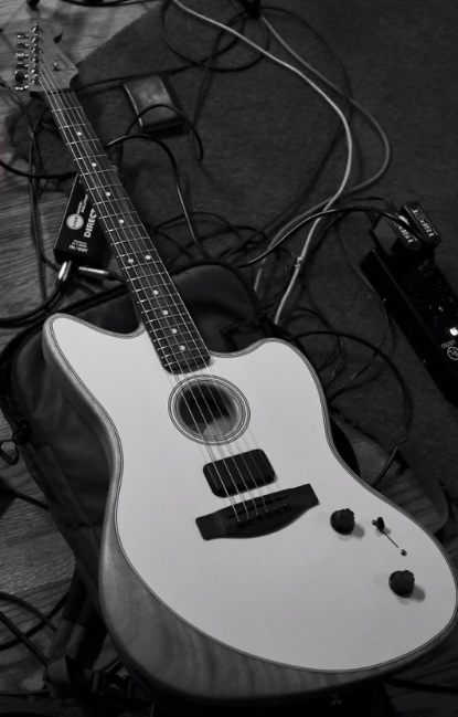 Fender Akoestische Gitaren - acoustasonic_fender