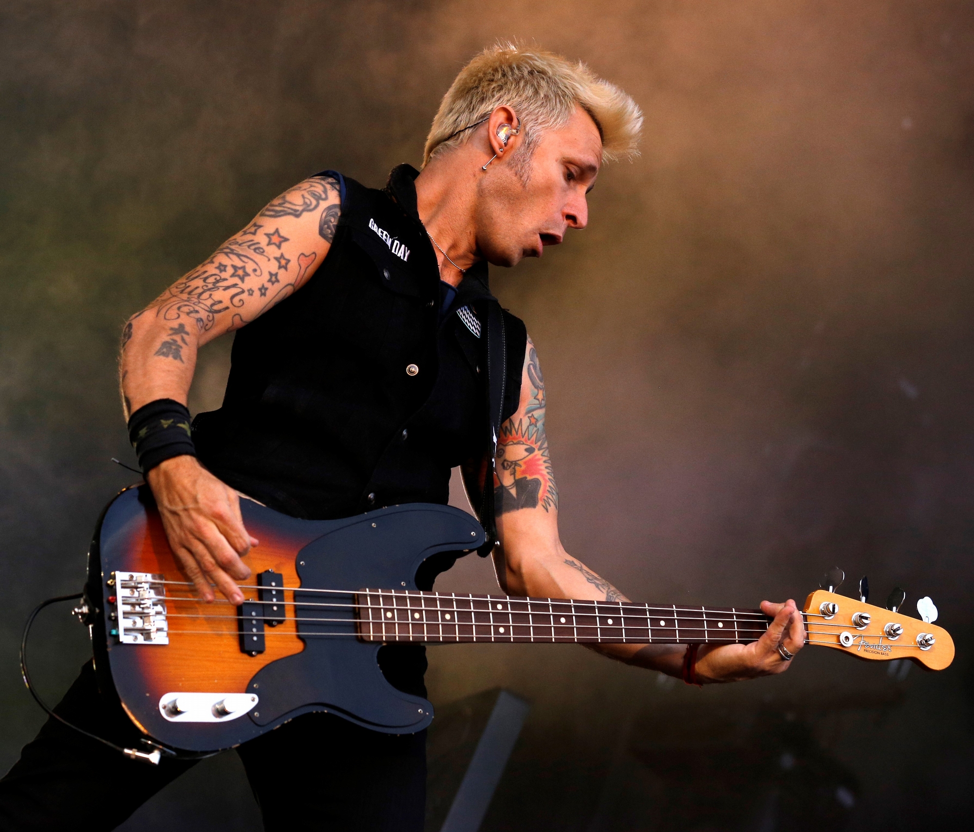 Fender Basgitaren - fender_precision_bass