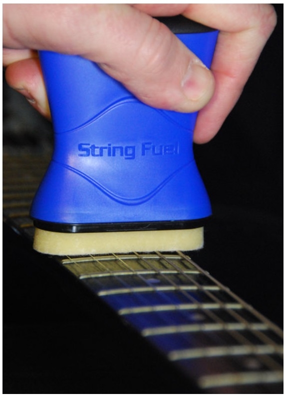 Gitaaronderhoud - string_fuel