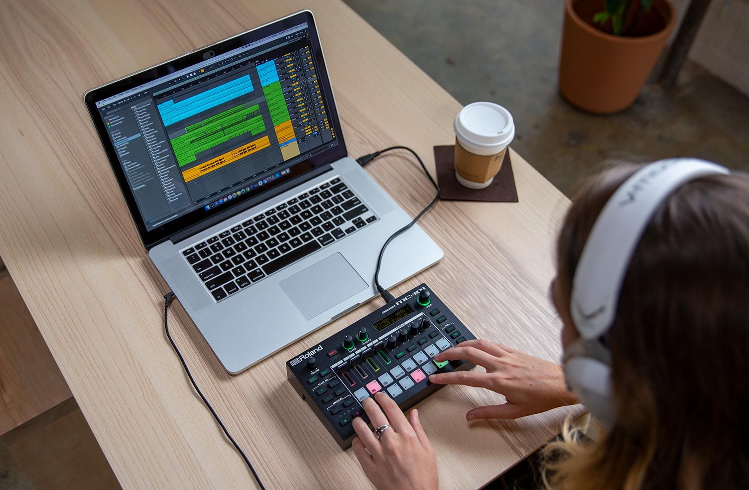 Roland MC-101 en MC-707 Grooveboxen - roand_mc-101_groovebox Roland MC-101 en MC-707 Grooveboxen - roand_mc-101_groovebox