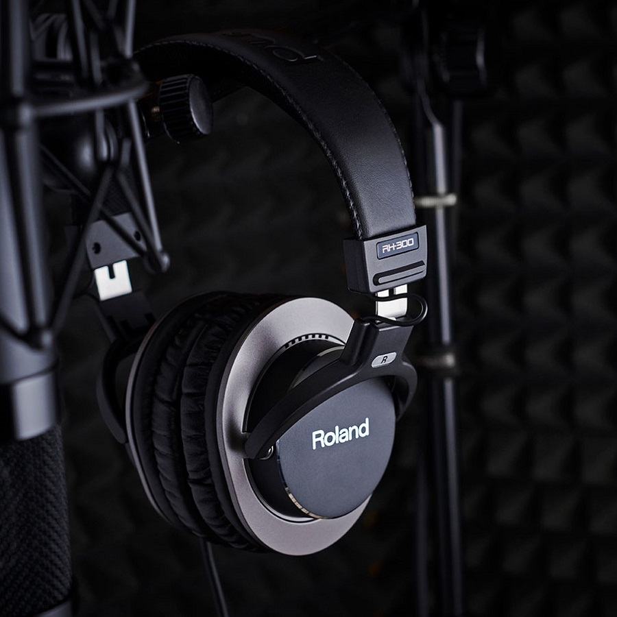 The ideal headphones for your organ - rh-300_image_3_gal