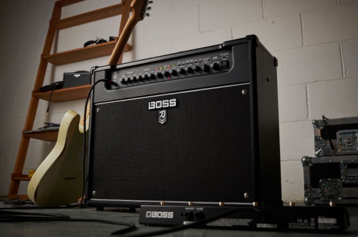 Versterker kopen - boss_katana_artist