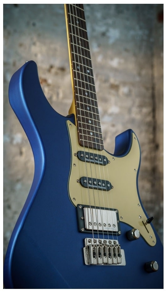 Yamaha Elektrische Gitaar - yamahaelektrischegitaar2-min