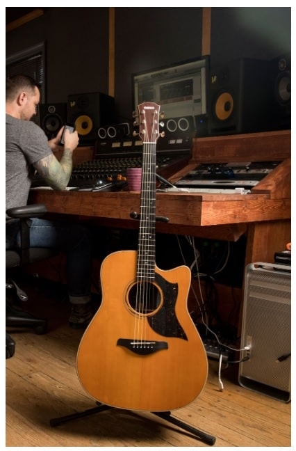 Yamaha Westerngitaar - yamahawesterngitaar-min